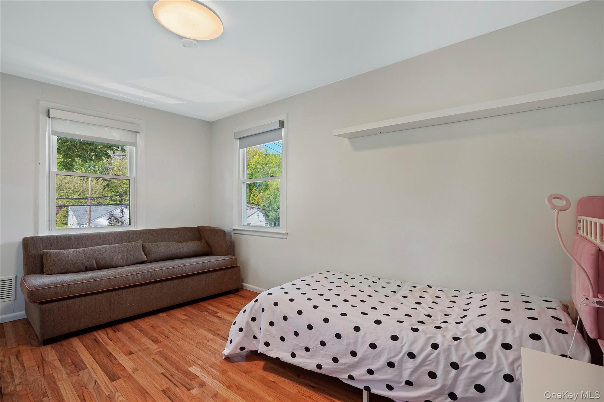 97 Hanson Lane New Rochelle, NY 10804 - Photo 16 of 43 Spacious Bedroom I