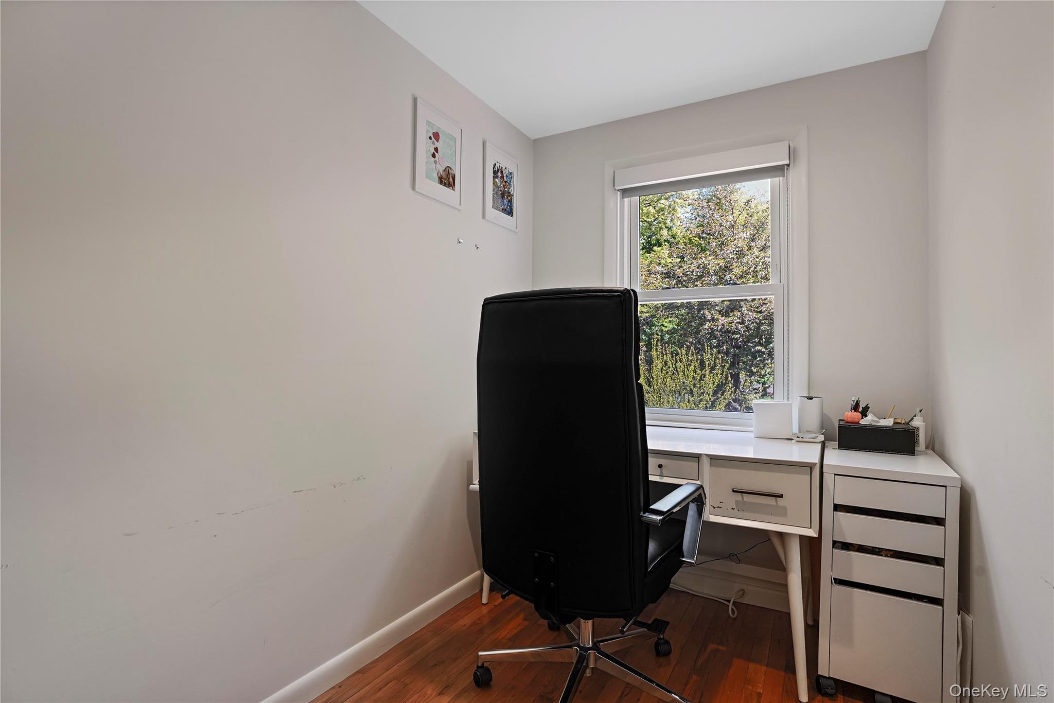 97 Hanson Lane New Rochelle, NY 10804 - Photo 30 of 43 En Suite Office