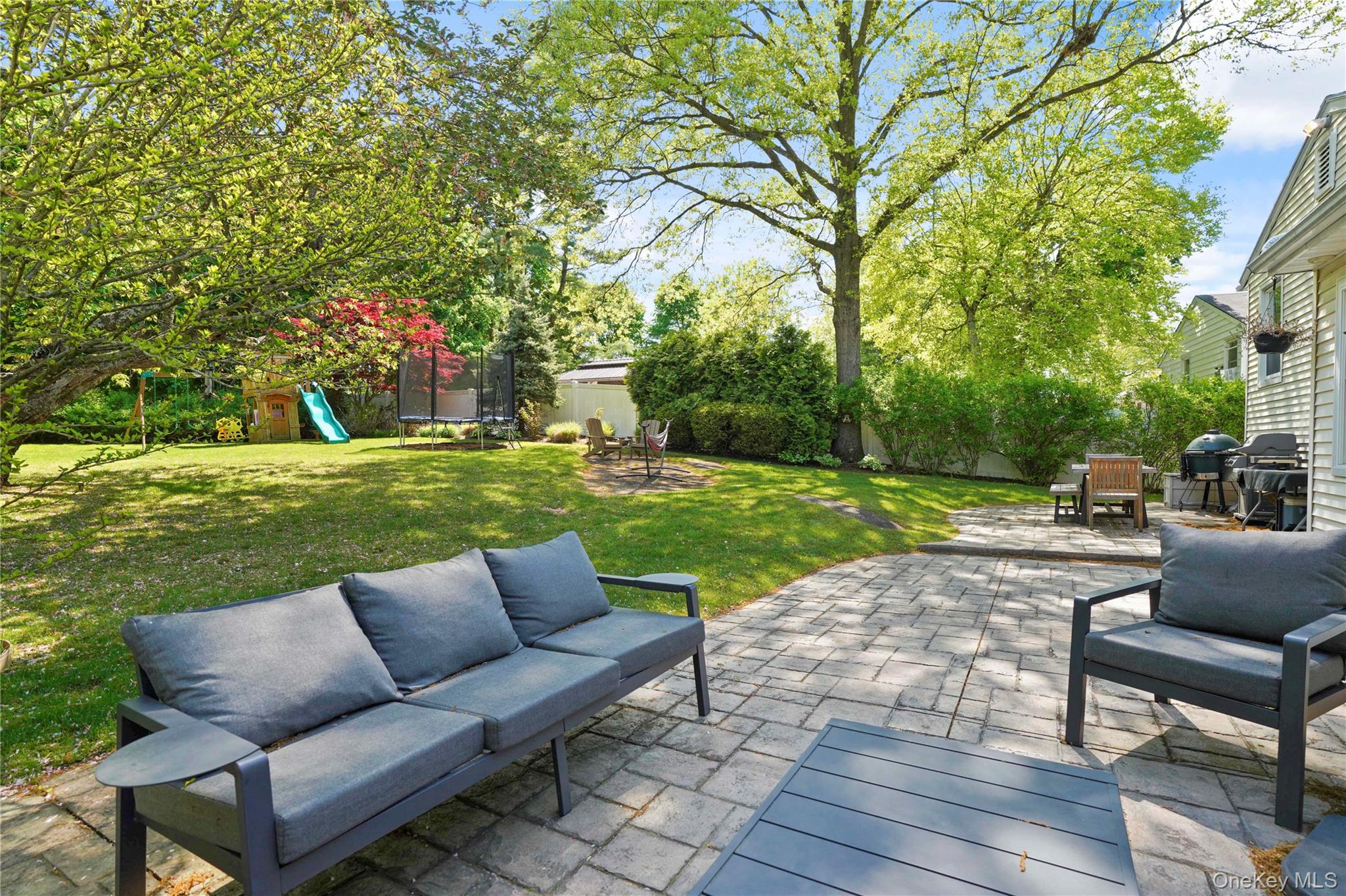 97 Hanson Lane New Rochelle, NY 10804 - Photo 36 of 43 Lots Of Outdoor Space To Hang Out