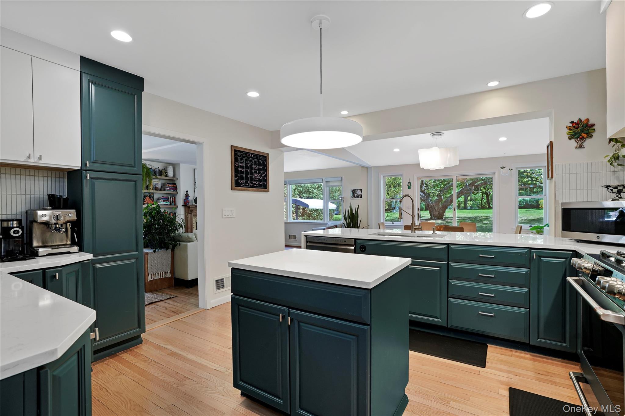 97 Hanson Lane New Rochelle, NY 10804 - Photo 6 of 43 Great Natural Light & Bright, Open Feel