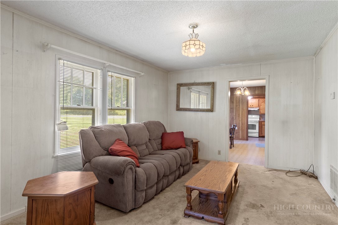271 Little Ridge Road Moravian Falls, NC 28654 - Photo 7 of 34