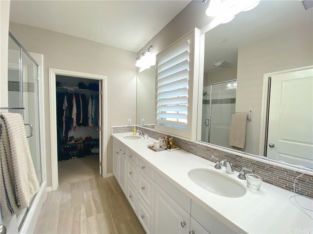 103 Bianco Irvine, CA 92618 - Photo 16 of 32