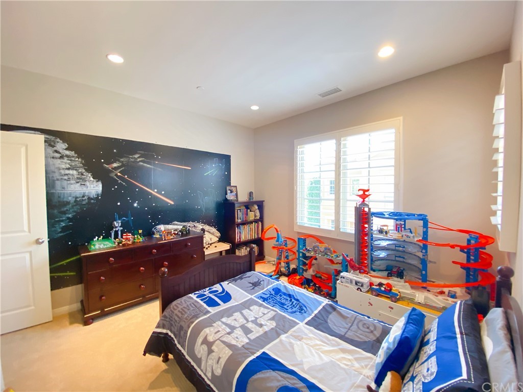 103 Bianco Irvine, CA 92618 - Photo 18 of 32