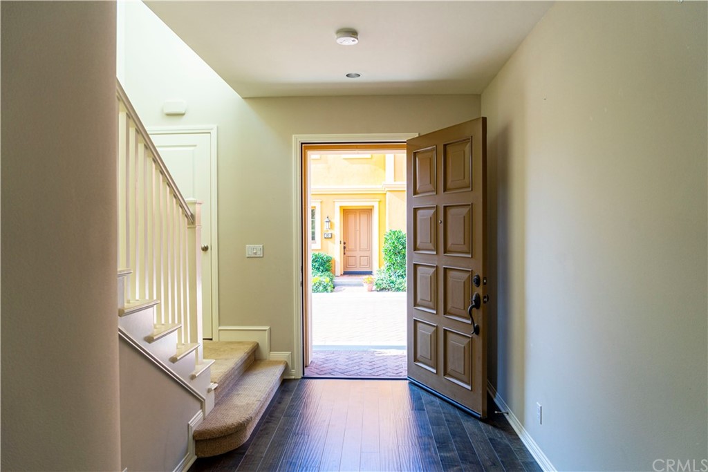 103 Bianco Irvine, CA 92618 - Photo 5 of 32