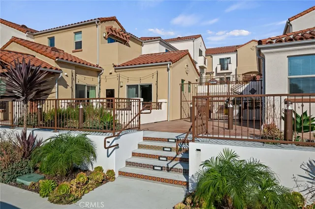 $735,000 | 44 Coronado Street, Unit 202, Ventura, CA 93001