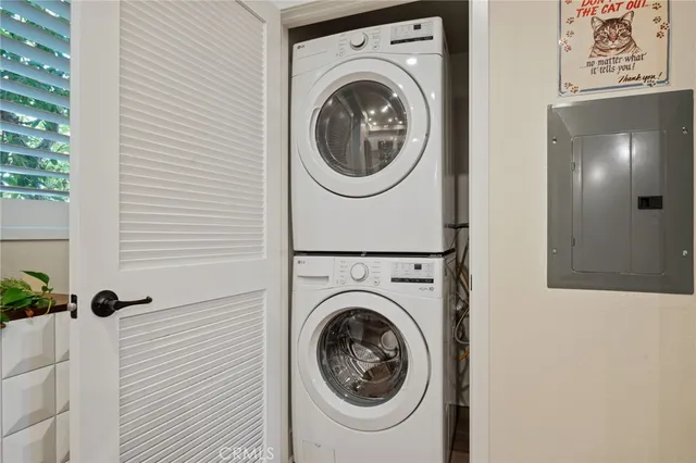 $735,000 | 44 Coronado Street, Unit 202, Ventura, CA 93001