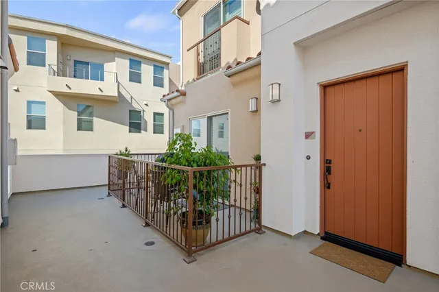 $735,000 | 44 Coronado Street, Unit 202, Ventura, CA 93001