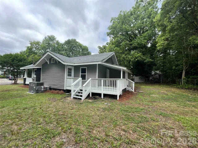 $1,595 | 408 East 3rd Avenue, Gastonia, NC 28054