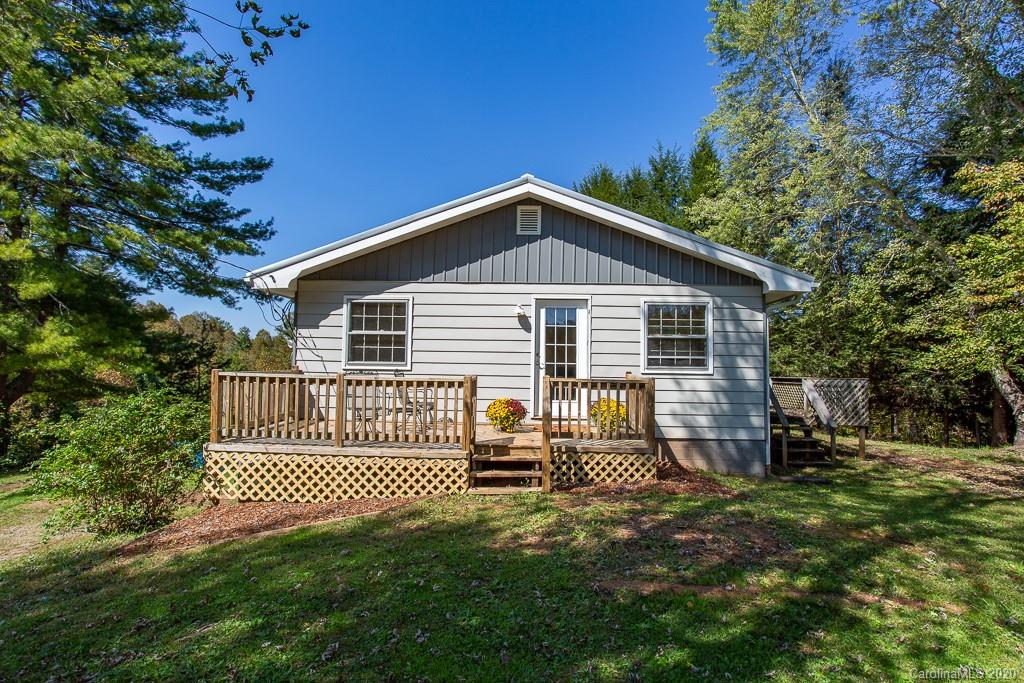 25 Ruff Road Leicester, NC 28748 - Photo 3 of 46