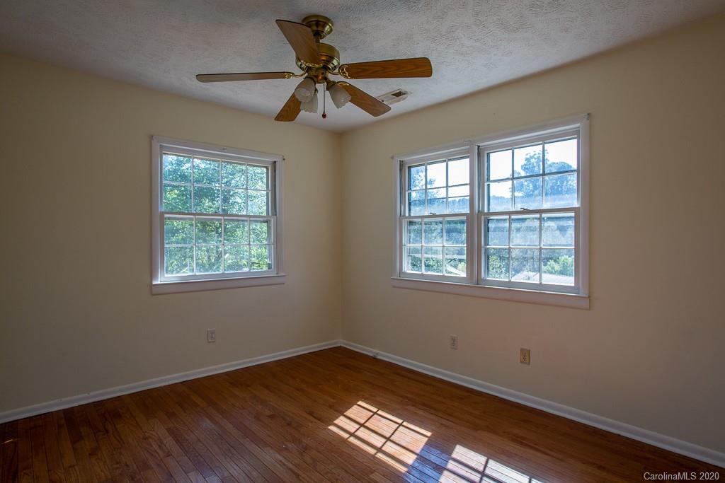 25 Ruff Road Leicester, NC 28748 - Photo 22 of 46