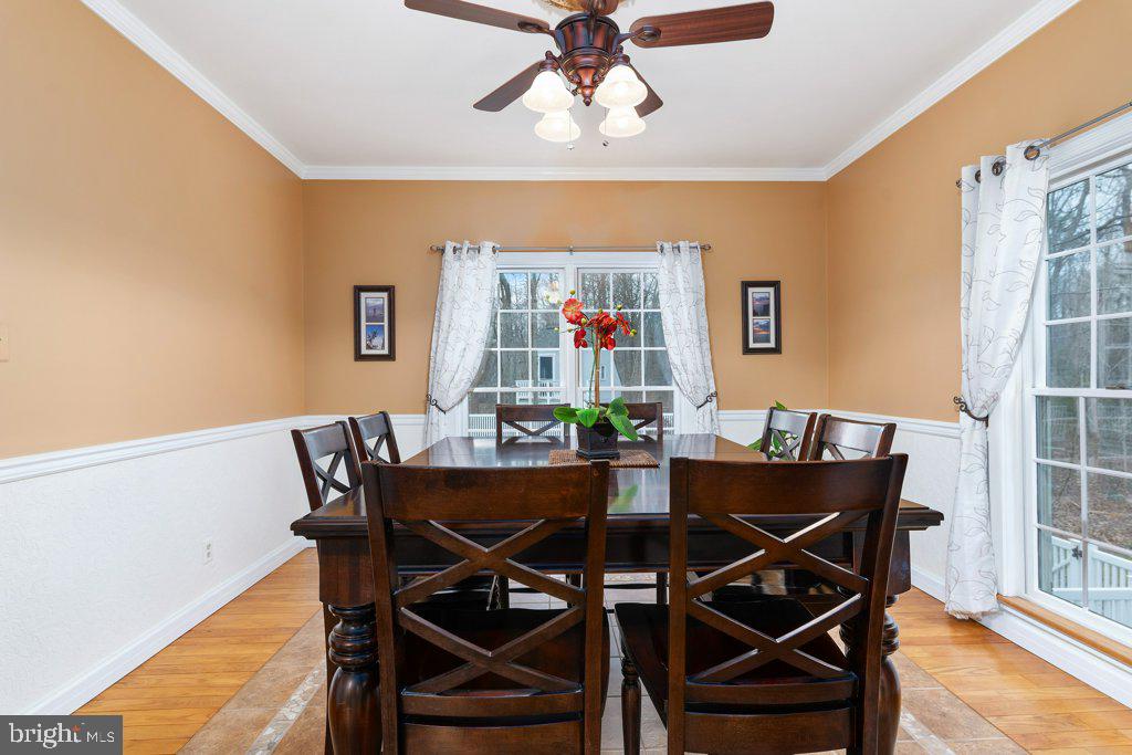 811 Swift Road Pasadena, MD 21122 - Photo 14 of 52 Formal Dining Room