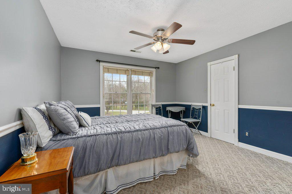 811 Swift Road Pasadena, MD 21122 - Photo 22 of 52 2nd Level Bedroom w/Jack & Jill Bath