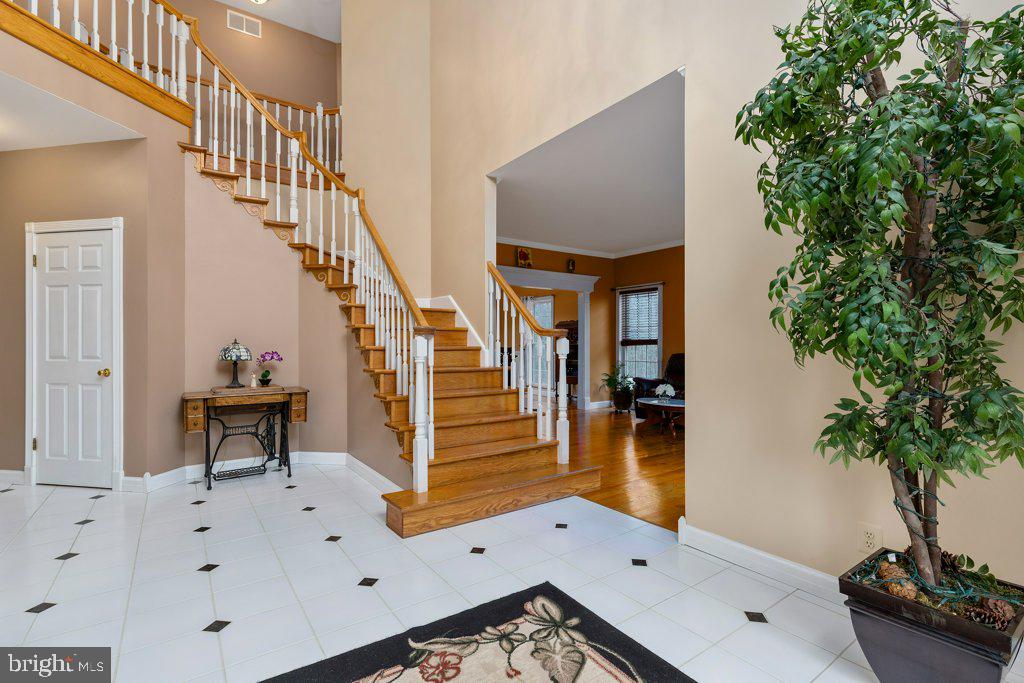811 Swift Road Pasadena, MD 21122 - Photo 8 of 52 Foyer Entrance
