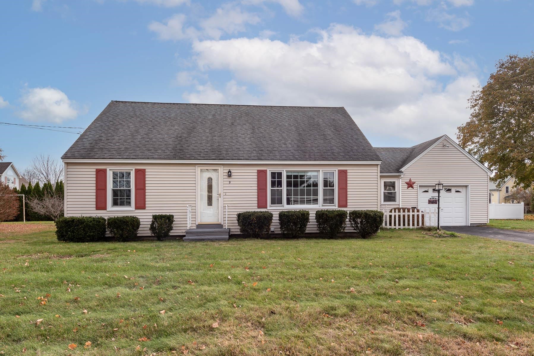 9 Letourneau Street Rochester, NH 03867 - Photo 1 of 26