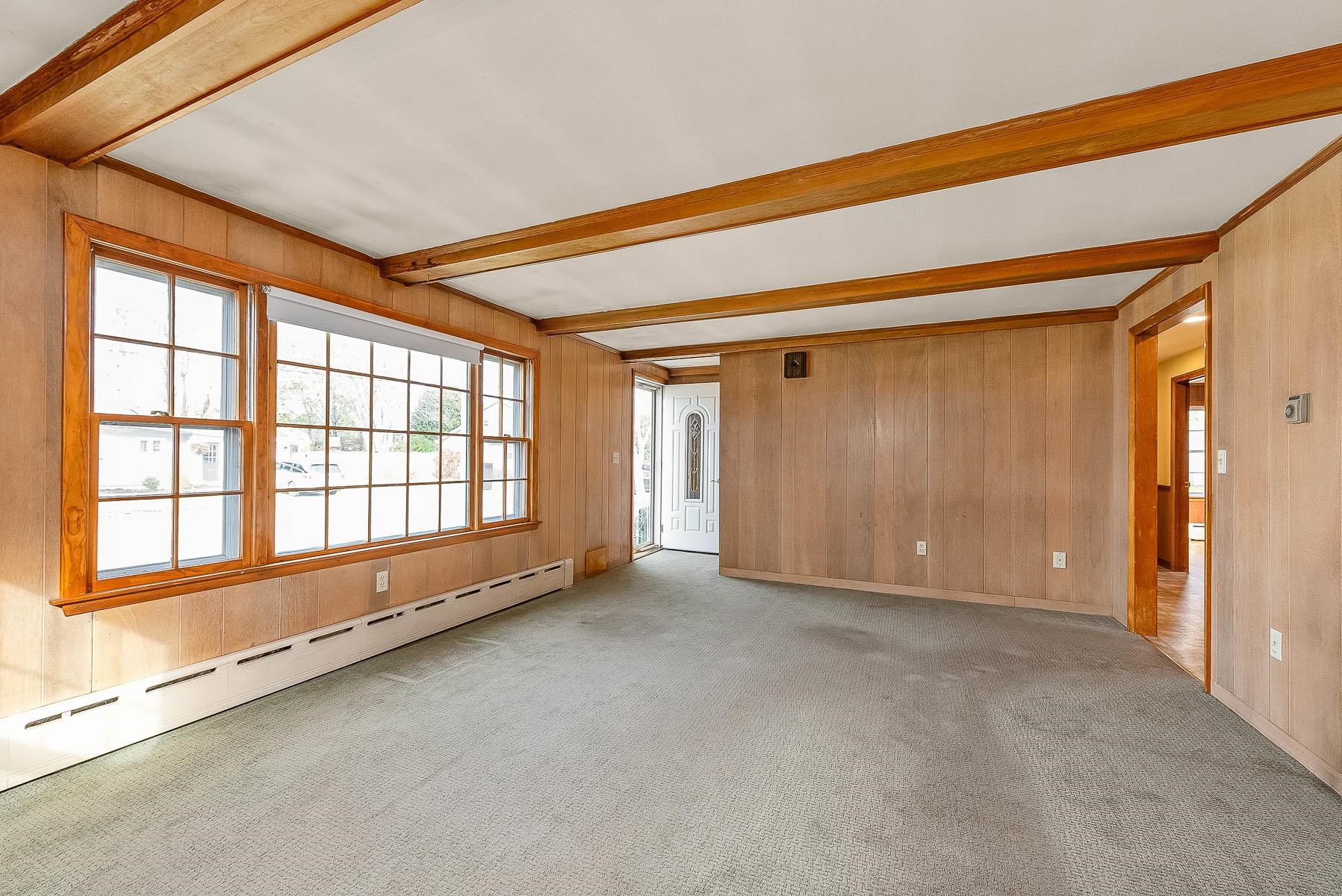 9 Letourneau Street Rochester, NH 03867 - Photo 3 of 26
