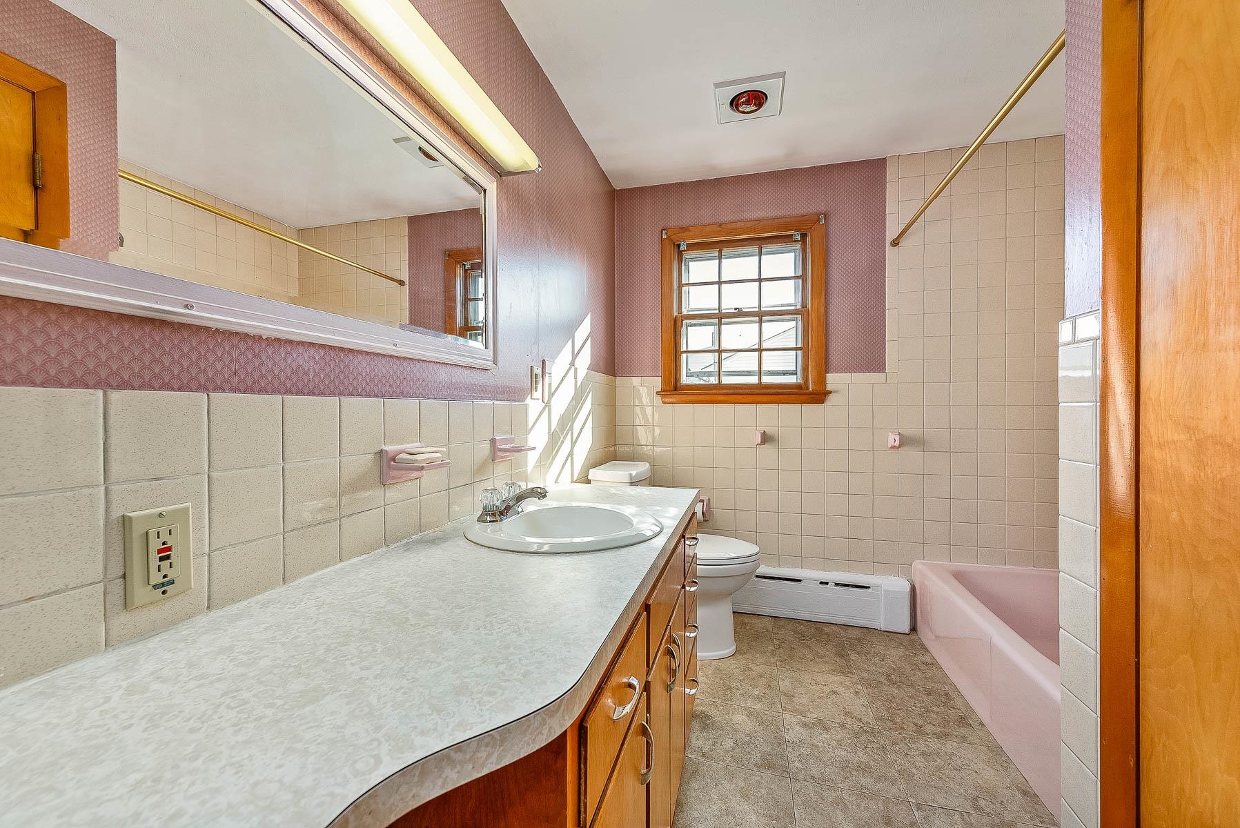 9 Letourneau Street Rochester, NH 03867 - Photo 9 of 26