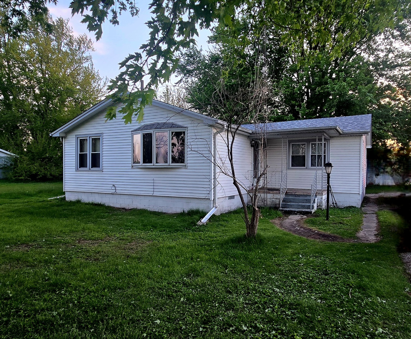 488 South 10000W Road Bonfield, IL 60913 - Photo 1 of 15