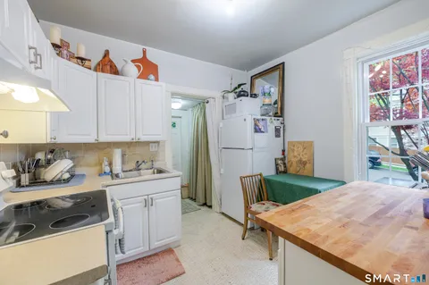 $899,000 | 192 Knickerbocker Avenue, Stamford, CT 06907