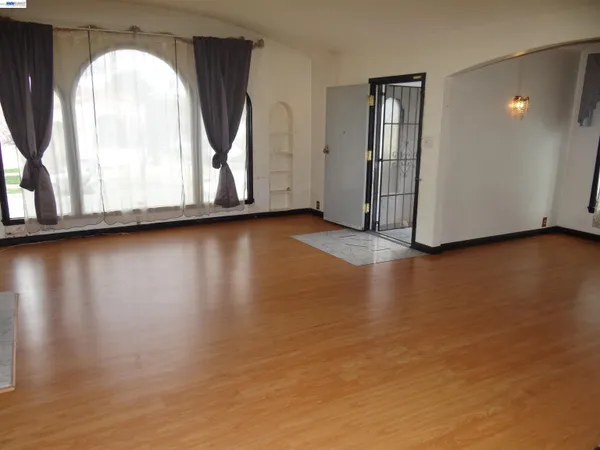 $999,888 | 596 Walnut Street, San Bruno, CA 94066