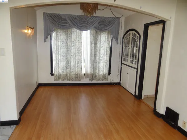 $999,888 | 596 Walnut Street, San Bruno, CA 94066