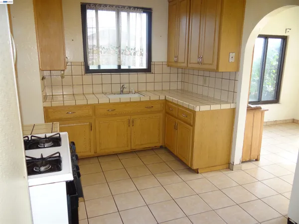 $999,888 | 596 Walnut Street, San Bruno, CA 94066
