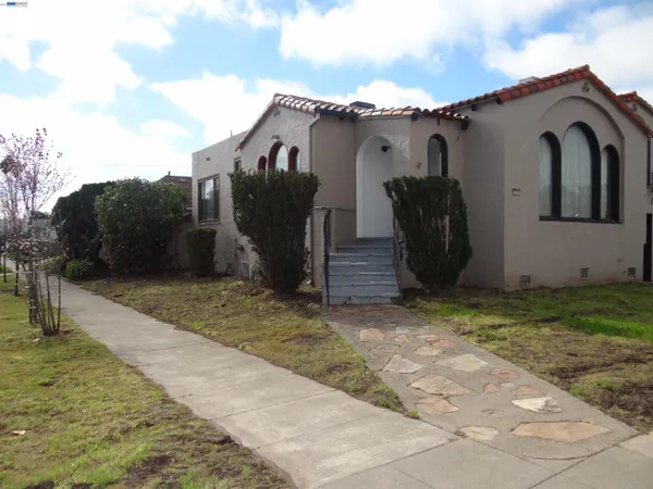 $999,888 | 596 Walnut Street, San Bruno, CA 94066