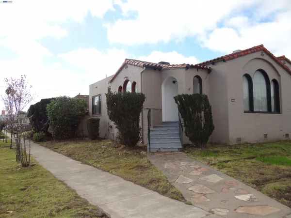 $999,888 | 596 Walnut Street, San Bruno, CA 94066