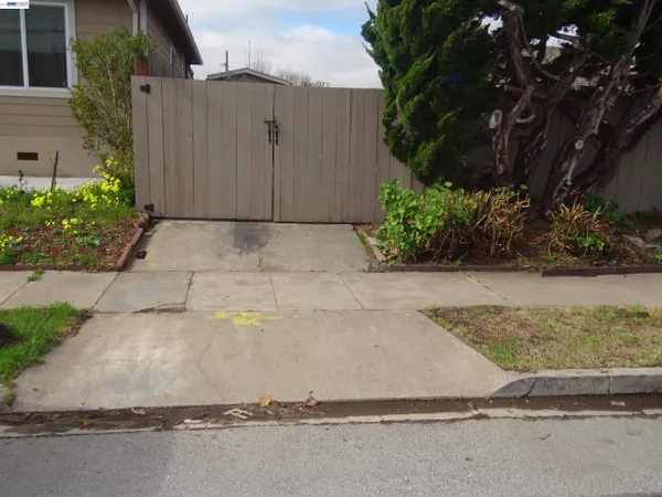 $999,888 | 596 Walnut Street, San Bruno, CA 94066