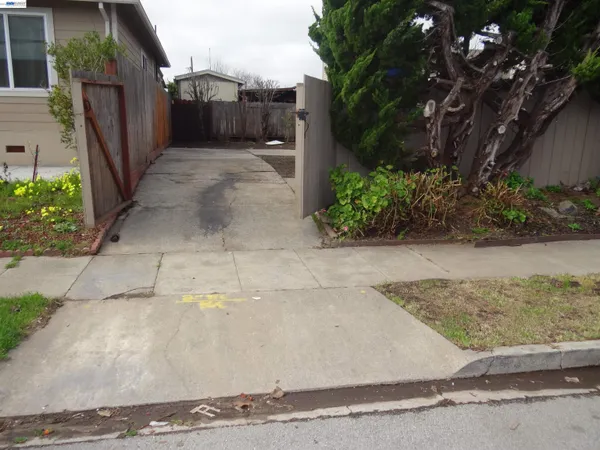 $999,888 | 596 Walnut Street, San Bruno, CA 94066
