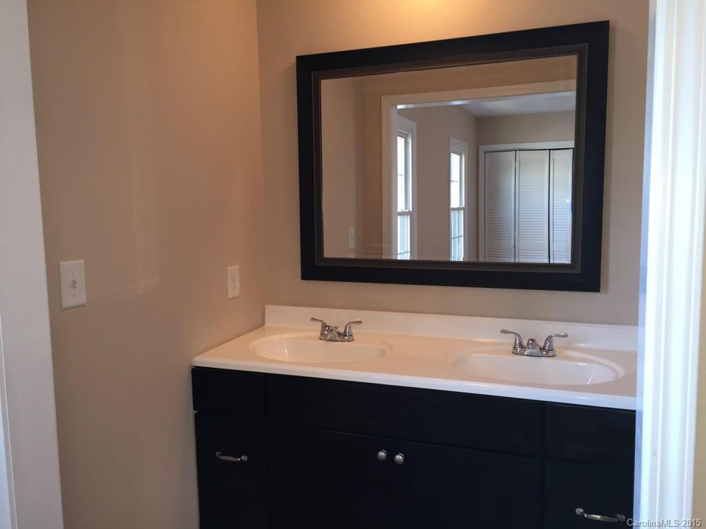 8348 Knights Bridge Road, Unit 8348 Charlotte, NC 28210 - Photo 9 of 18 Gallery Image 9