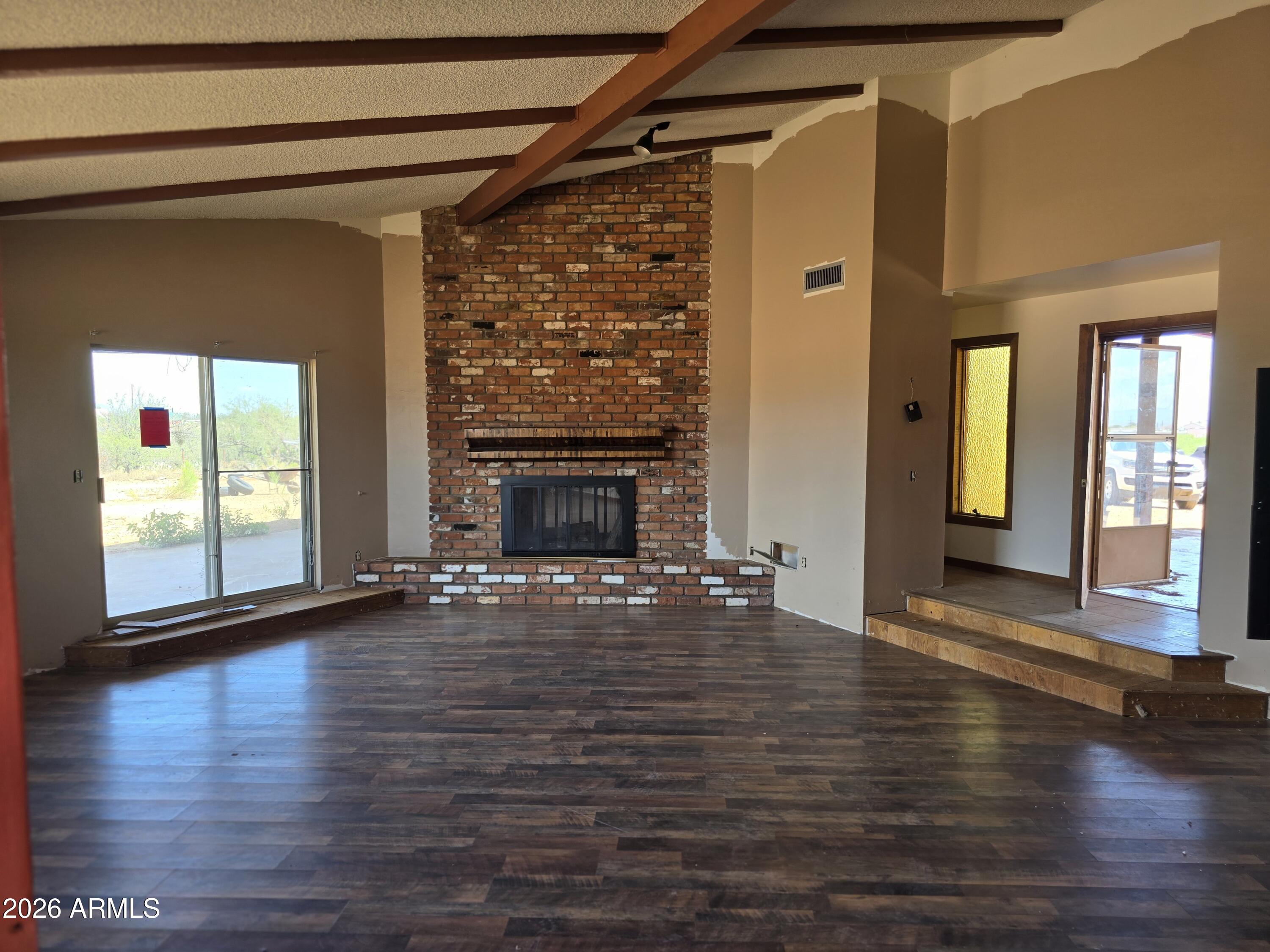 1766 South Wardle Road Sierra Vista, AZ 85635 - Photo 4 of 20 20250625_102945