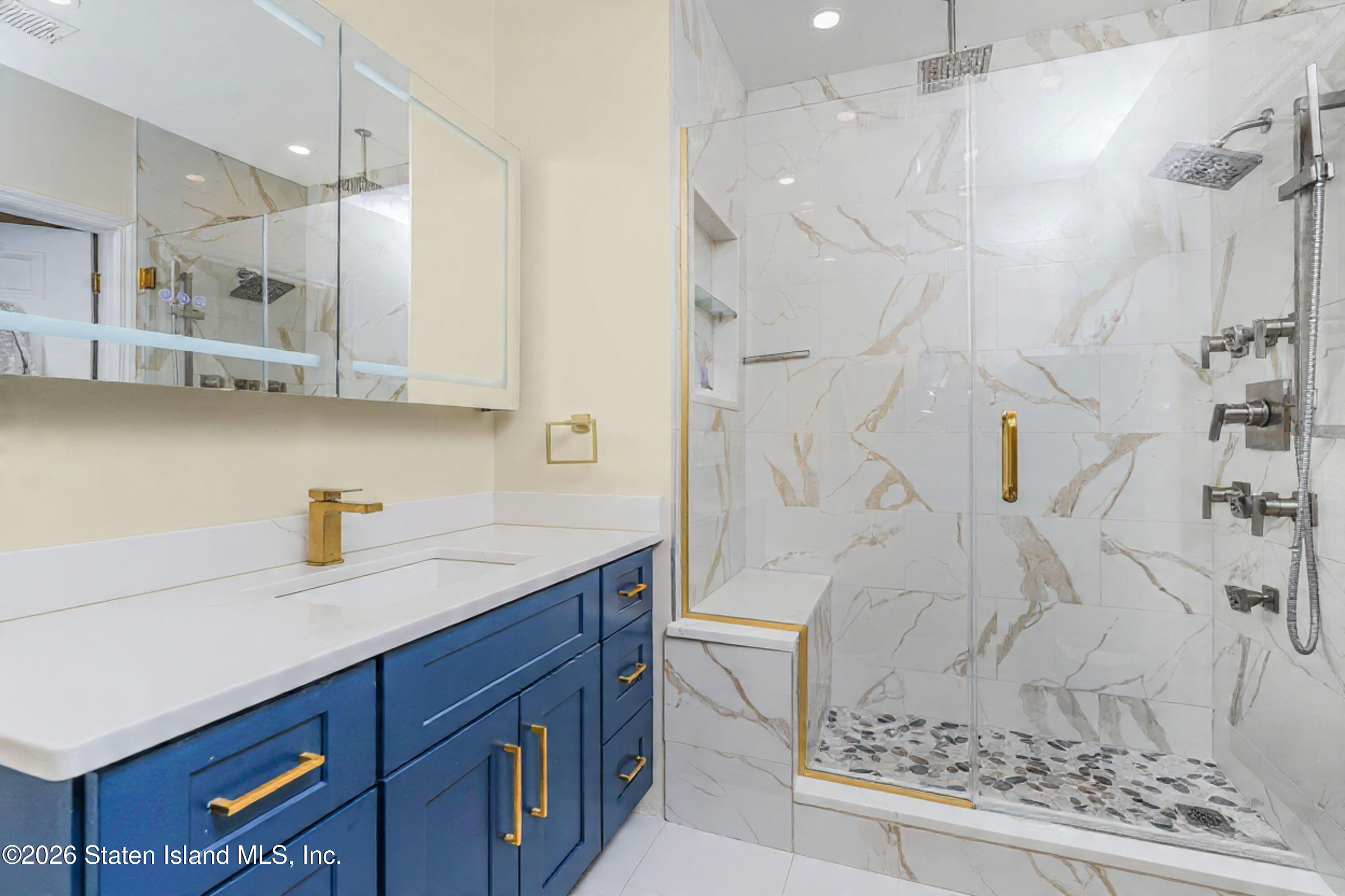 368 Rector Street, Unit 307 Perth Amboy, NJ 08861 - Photo 22 of 29 Photo Apr 20 2026, 6 16 55 PM