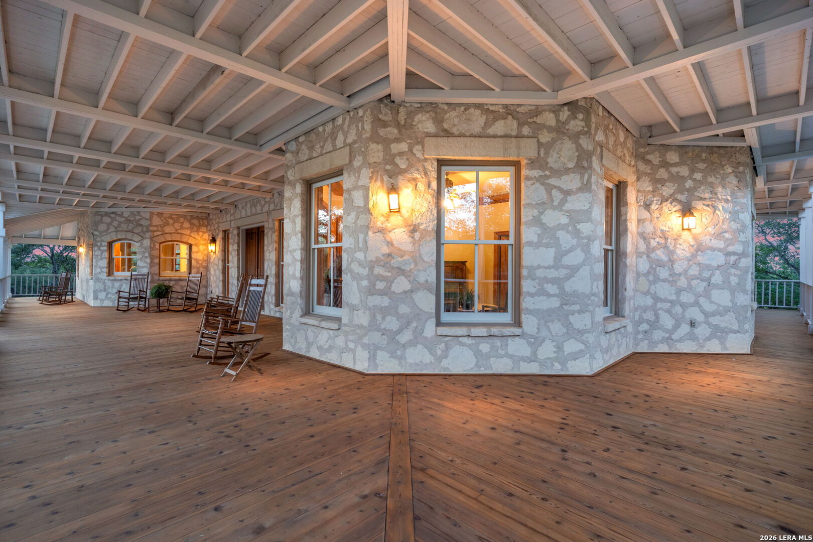 7419 Secretariat Lane Fair Oaks Ranch, TX 78015 - Photo 11 of 75
