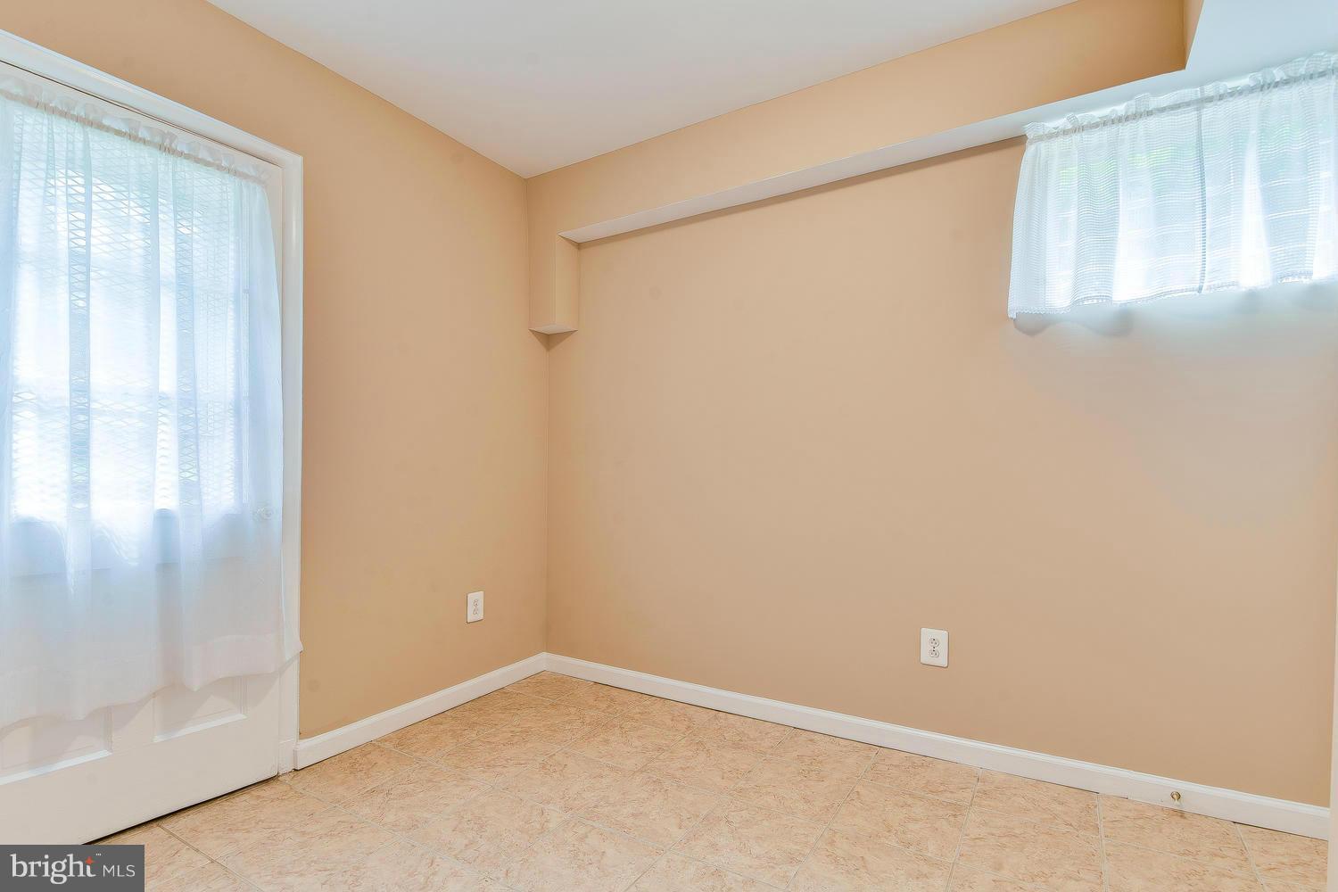 10307 Julep Avenue Silver Spring, MD 20902 - Photo 20 of 26 Basement Bedroom #4