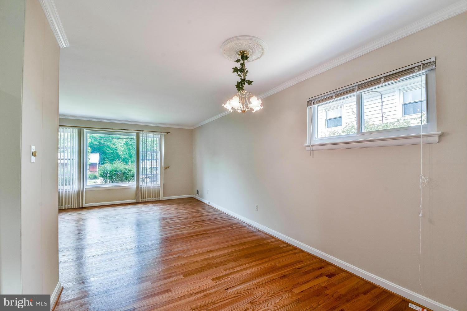 10307 Julep Avenue Silver Spring, MD 20902 - Photo 7 of 26 Dining Room