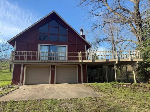 $250,000 | 12207 Northwest 65 Street, Kansas City, MO 64152