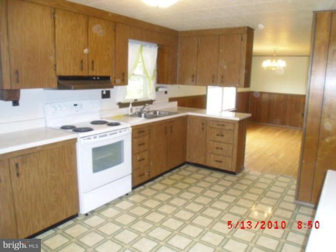 3923 St Paul Road Hampstead, MD 21074 - Photo 14 of 16 Kitchen #2