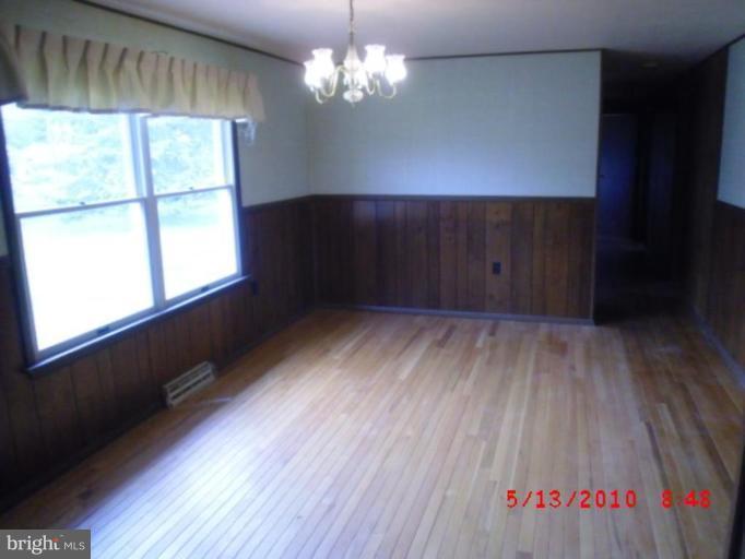 3923 St Paul Road Hampstead, MD 21074 - Photo 5 of 16 Dining Room