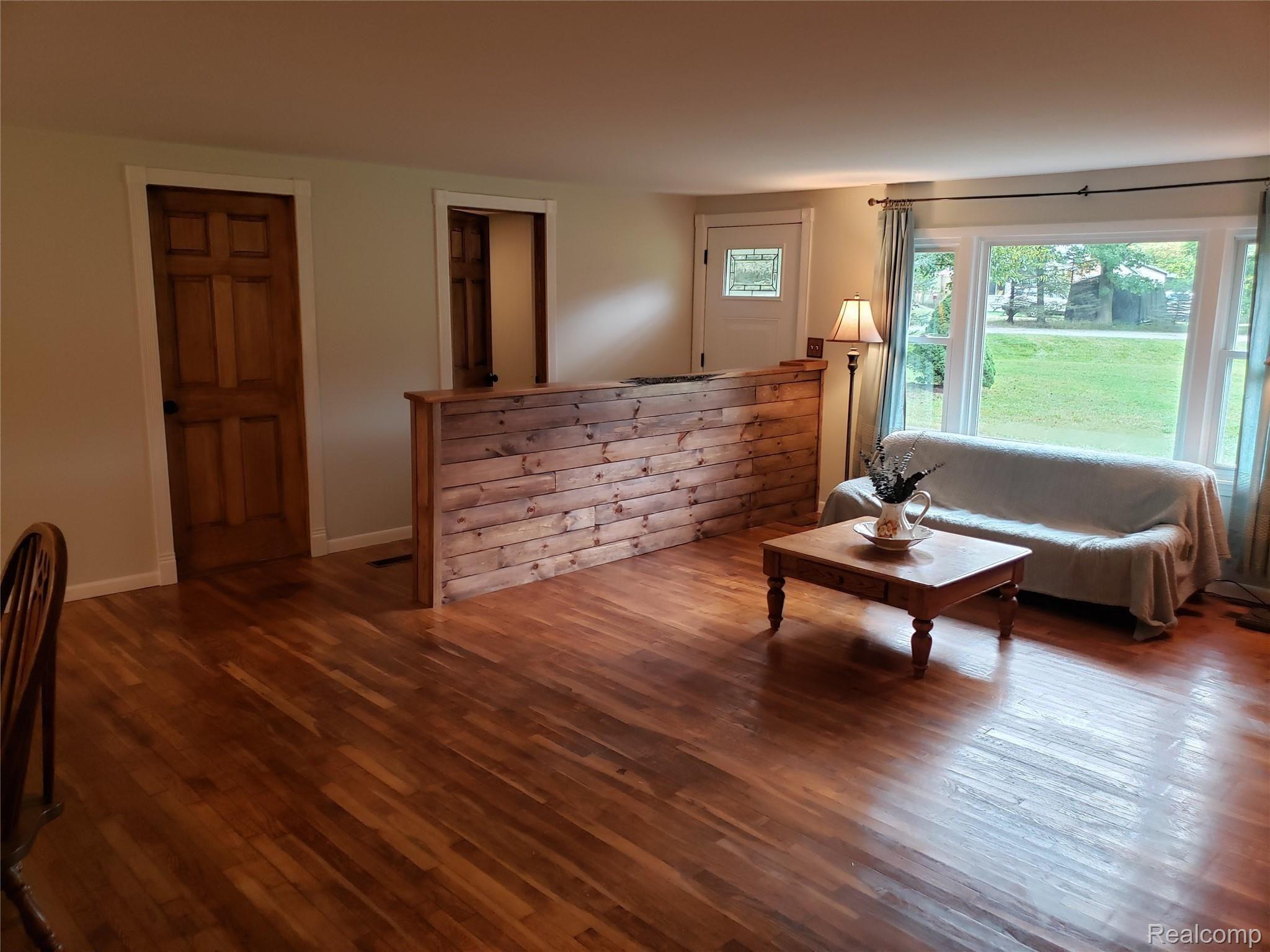 2465 Carpenter Road Lapeer, MI 48446 - Photo 16 of 28 briski carpenter living2.jpg