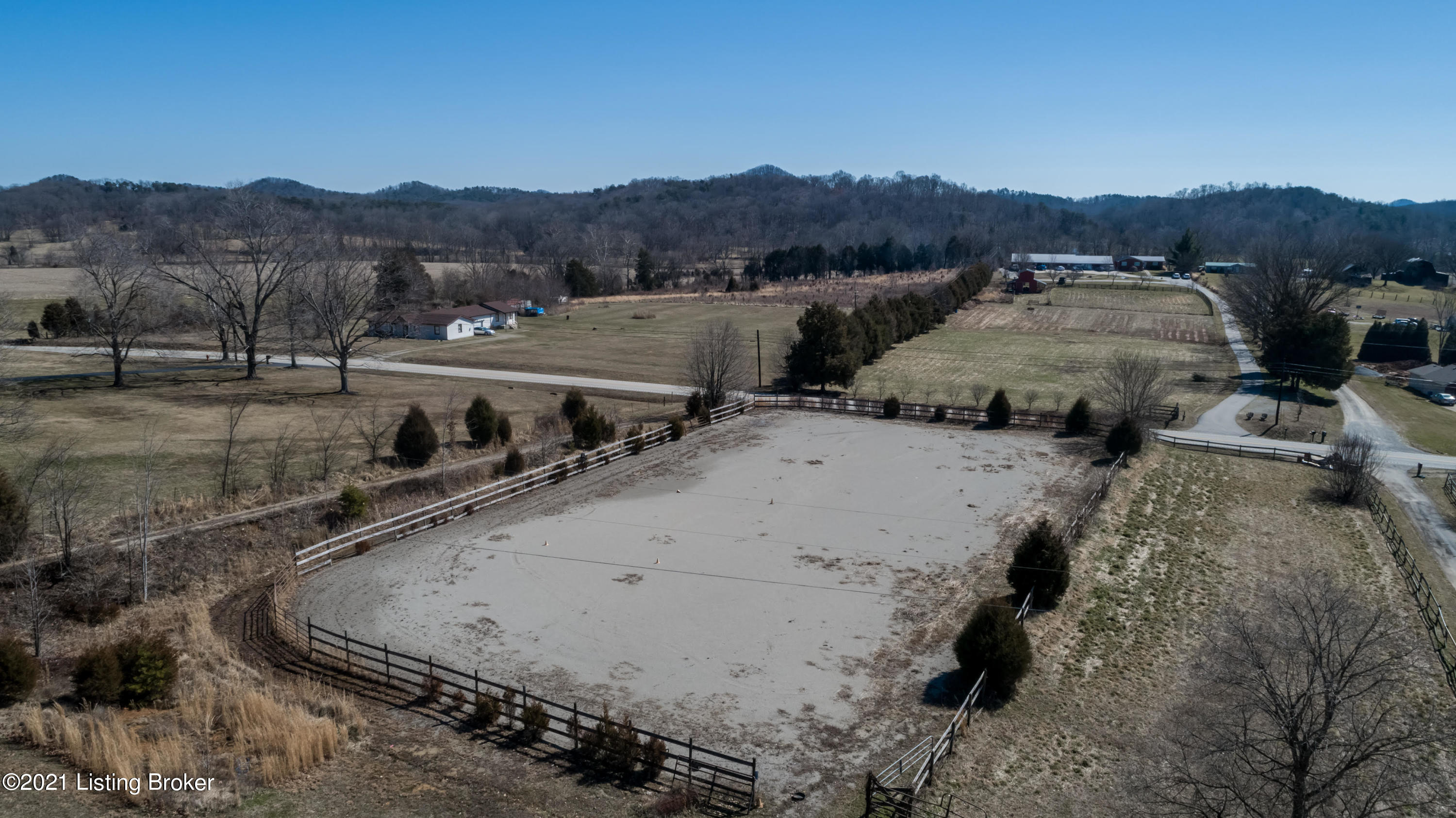 10234 Boston Road Boston, KY 40107 - Photo 4 of 42 Outdoor Riding Arena