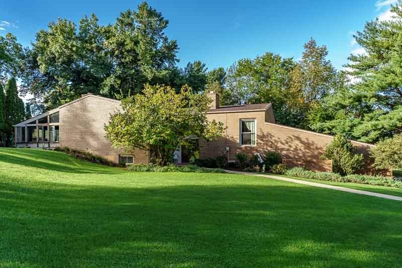 4843 Spring Creek Road Rockford, IL 61114 - Photo 1 of 93 Gallery Image 1