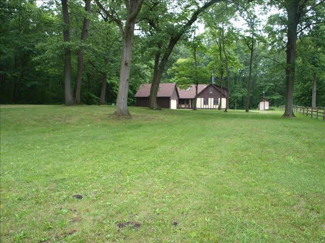 15100 Ida Center Road Petersburg, MI 49270 - Photo 2 of 20 Sets off the road