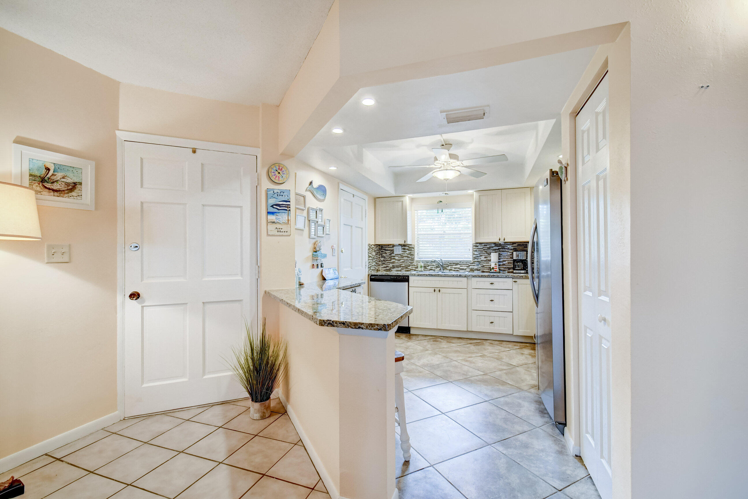 5520 North Ocean Boulevard, Unit 105 Ocean Ridge, FL 33435 - Photo 13 of 55 12