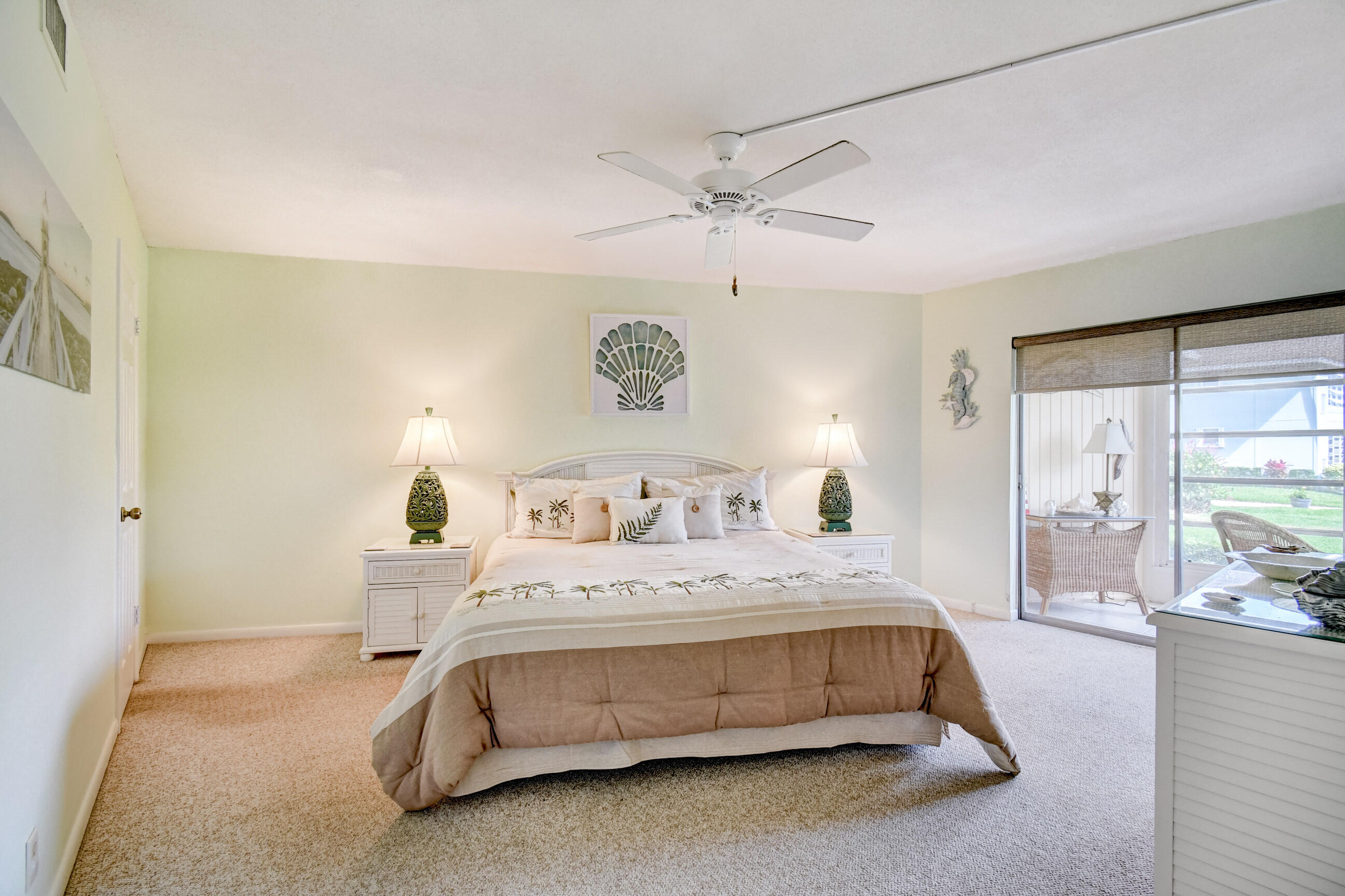 5520 North Ocean Boulevard, Unit 105 Ocean Ridge, FL 33435 - Photo 17 of 55 16