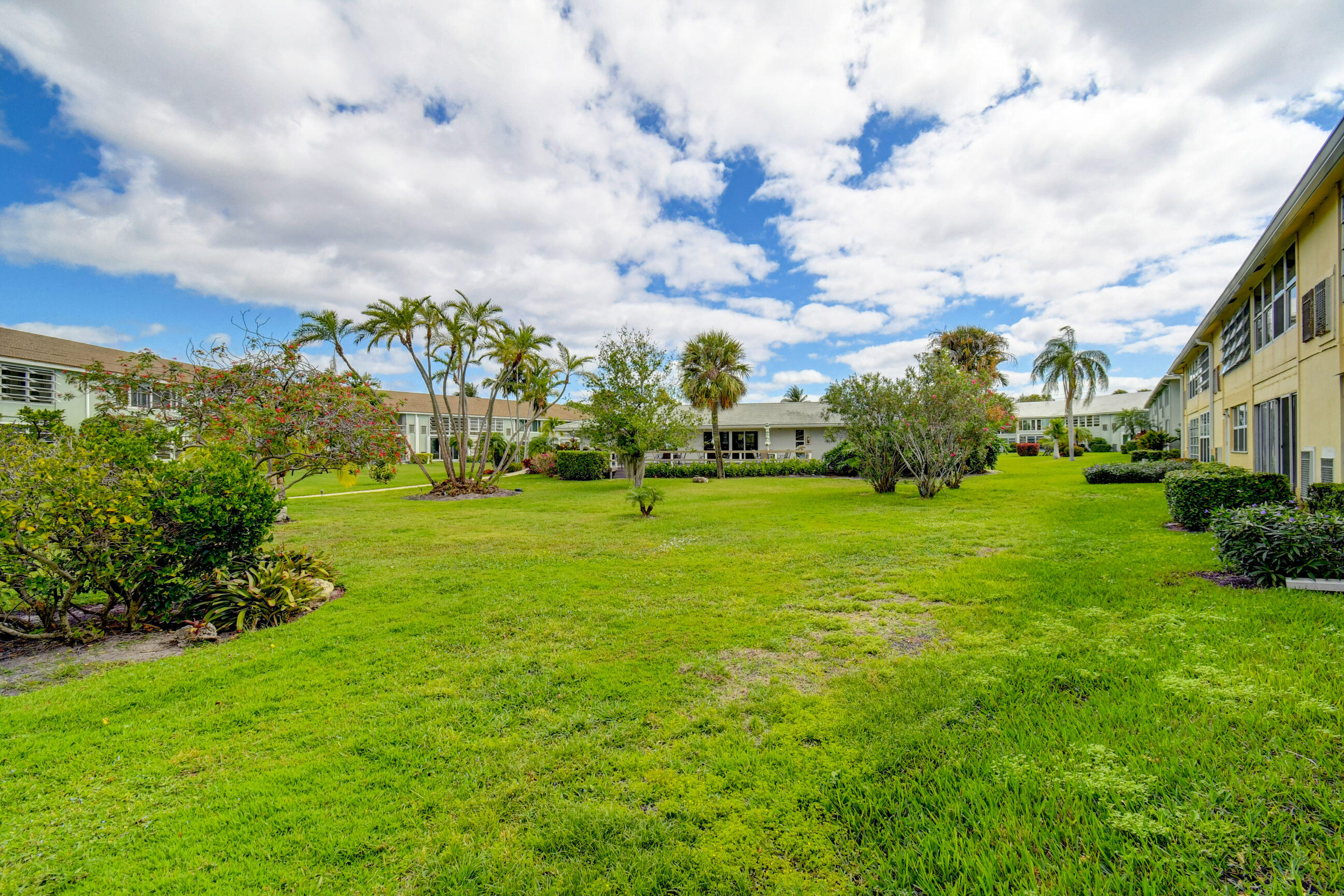 5520 North Ocean Boulevard, Unit 105 Ocean Ridge, FL 33435 - Photo 33 of 55 33