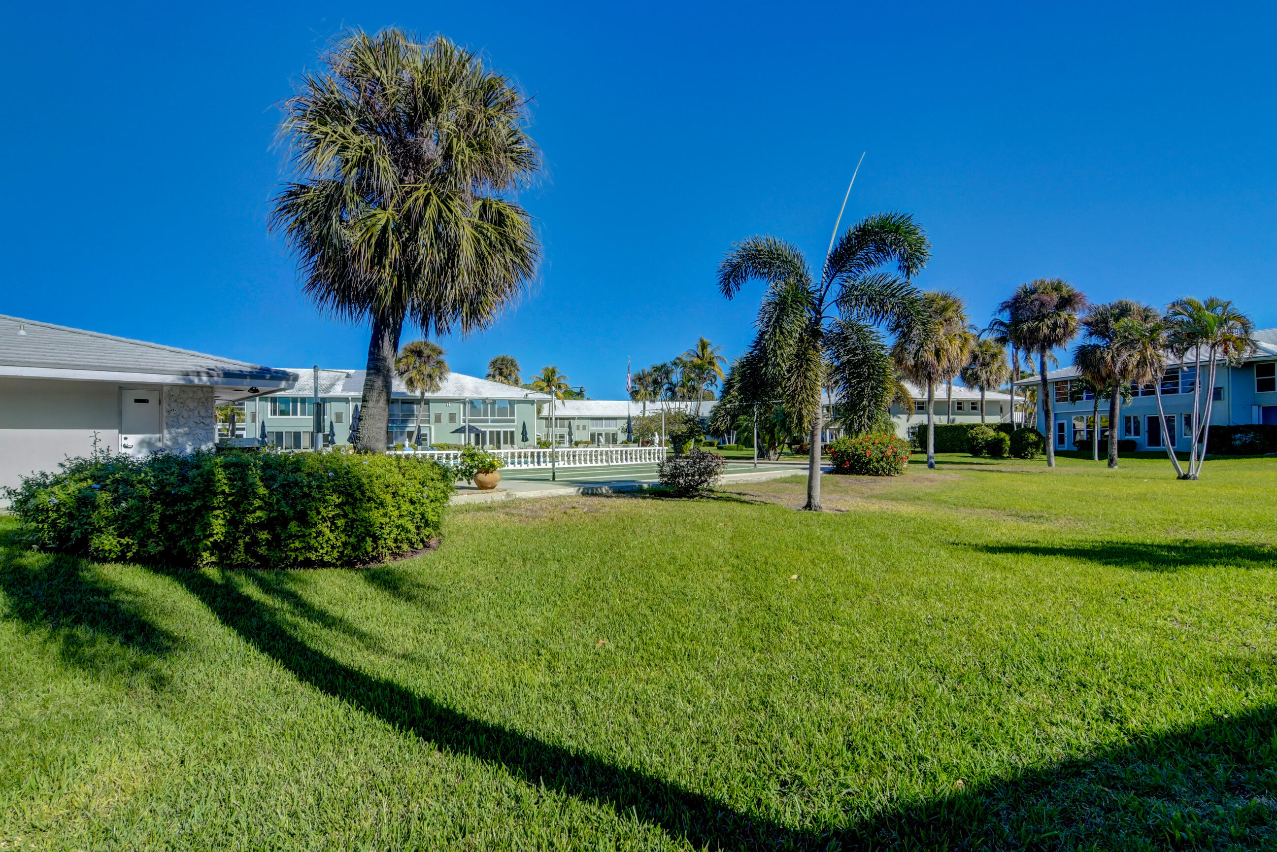 5520 North Ocean Boulevard, Unit 105 Ocean Ridge, FL 33435 - Photo 45 of 55 46