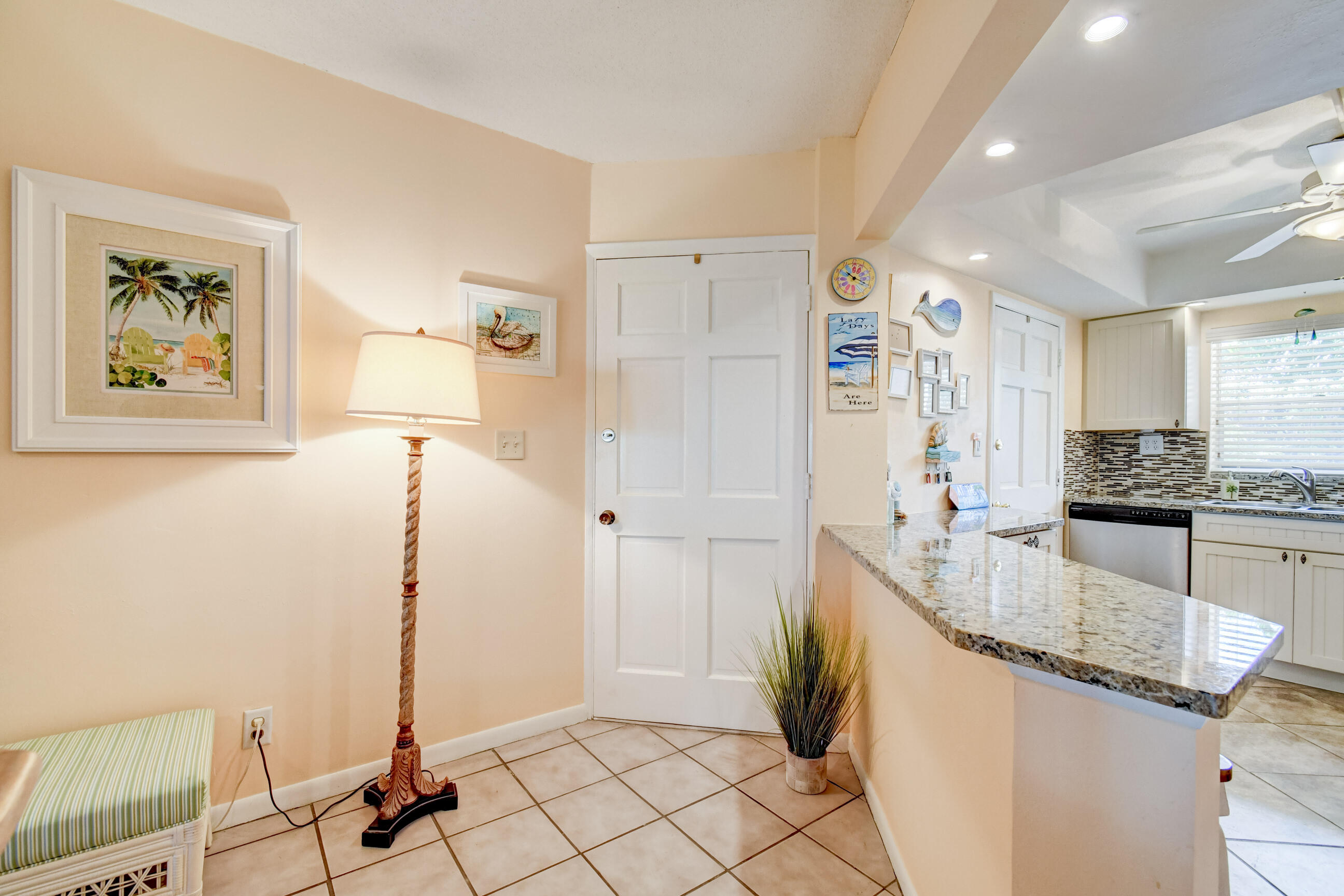 5520 North Ocean Boulevard, Unit 105 Ocean Ridge, FL 33435 - Photo 5 of 55 4