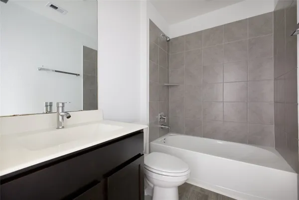 $2,250 | 8214 Precious Passing Way, Rosharon, TX 77583