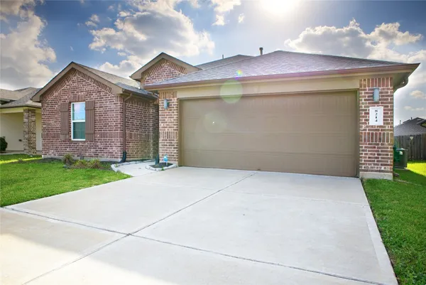 $2,250 | 8214 Precious Passing Way, Rosharon, TX 77583