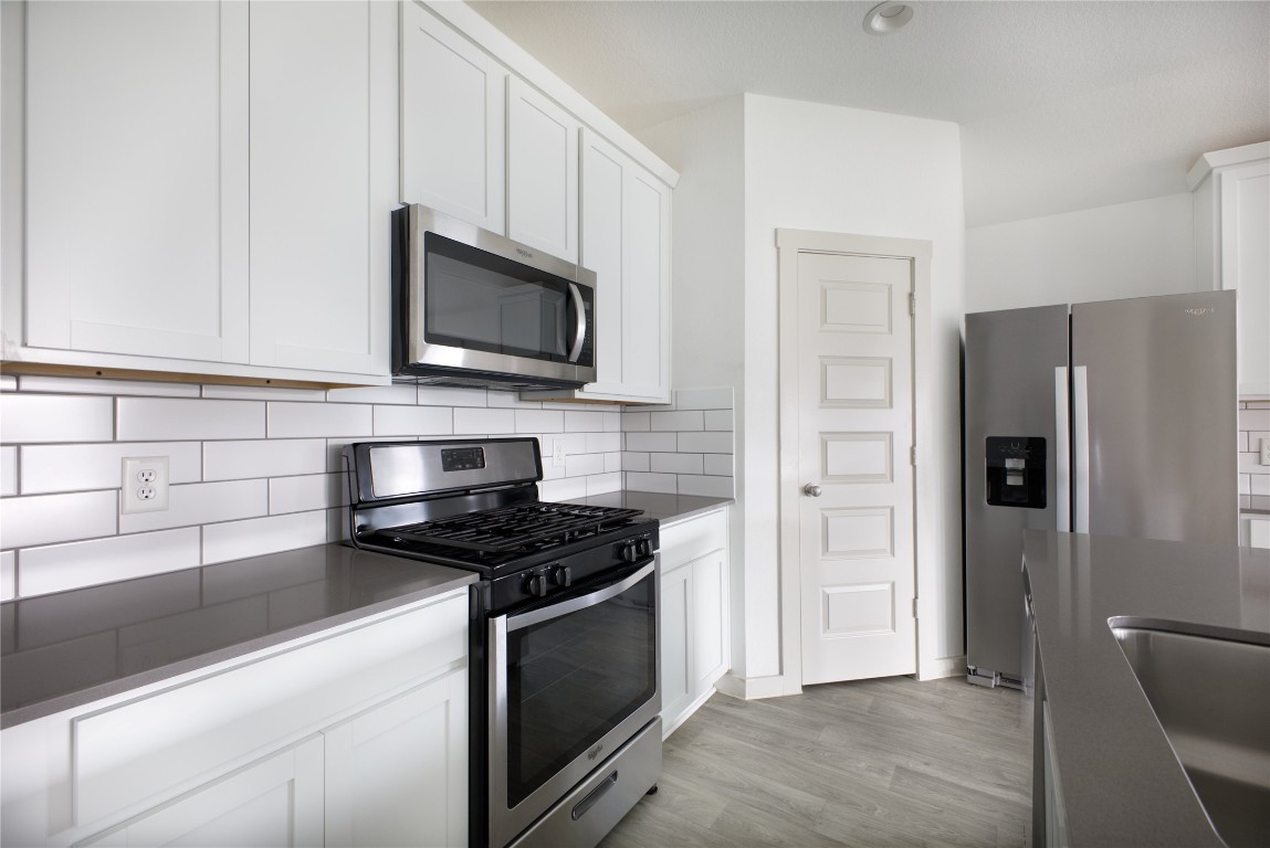 8214 Precious Passing Way Rosharon, TX 77583 - Photo 5 of 17